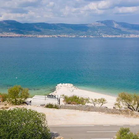 Apartments Uvalic A2 Trogir Exterior photo