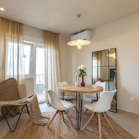 Apartments Uvalic A2 Trogir Exterior photo