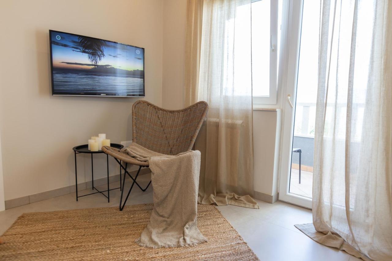Uvalic A2 Apartament Trogir
